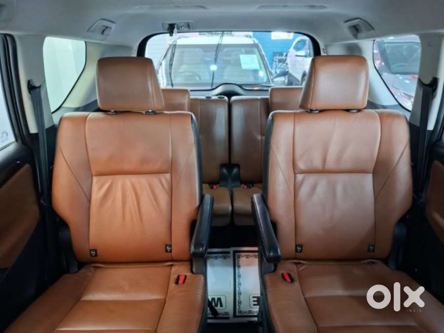 Toyota Innova Crysta