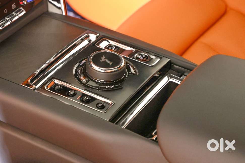 Rolls-royce Cullinan V12, 2025, Petrol