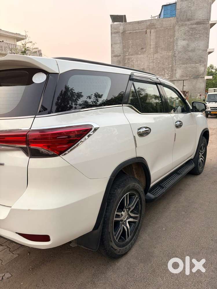 2018 Toyota Fortuner Diesel, Automatic, Km Driven 72000