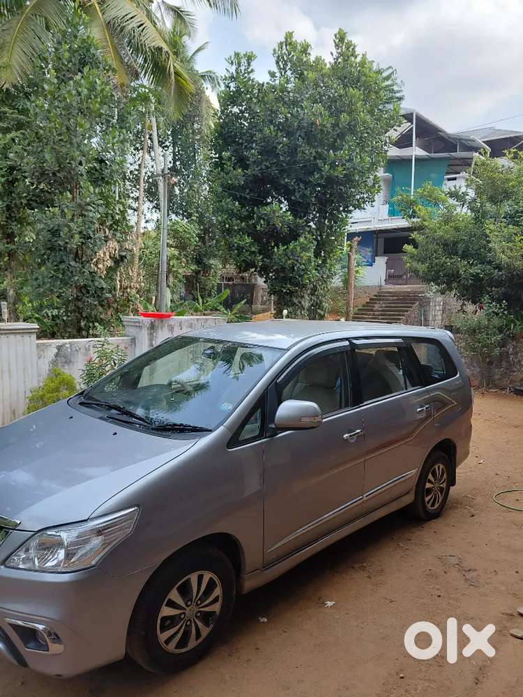 Innova 2.5 Well Maintained