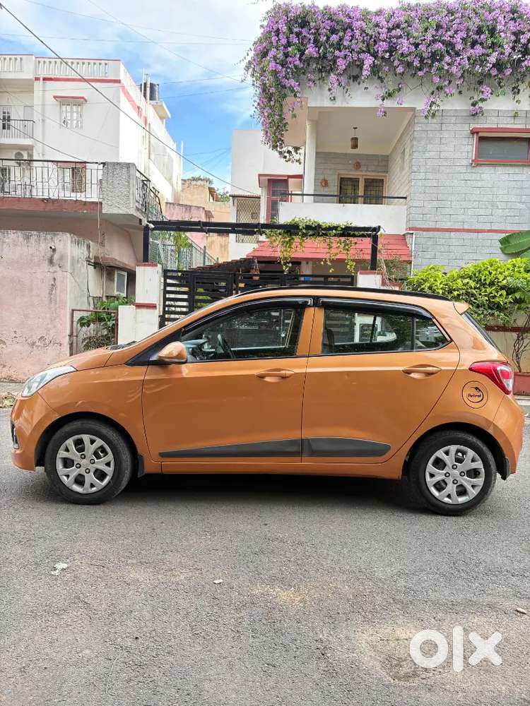 Grand I10 Sportz Petrol