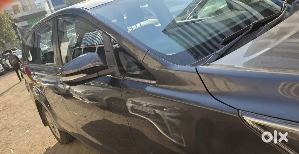 Petrol Innova Crysta Less Driven