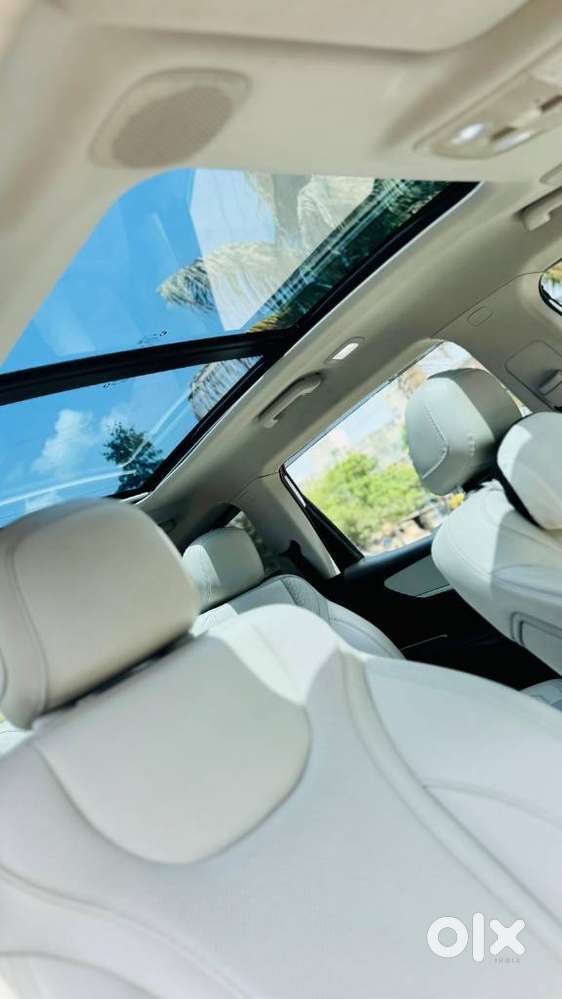 Mahindra Xuv700 2.2 Ax 7 Diesel At Luxury Pack Str, 2025, Diesel