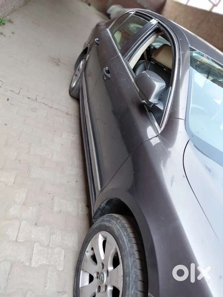 Skoda Superb 2011 Petrol, 3rd Owner, Excellent Condition