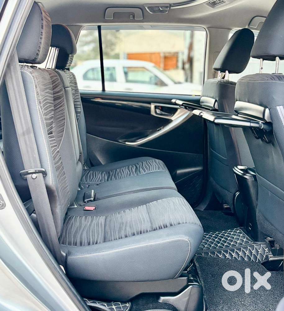 Toyota Innova Crysta