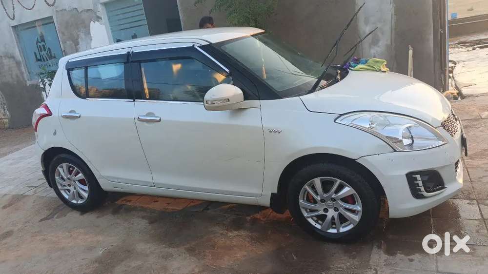 Maruti Suzuki Swift 2012