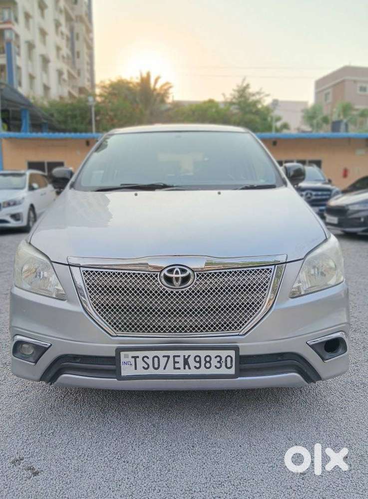 Toyota Innova 2.5 G (diesel) 7 Seater Bs Iv, 2015, Diesel