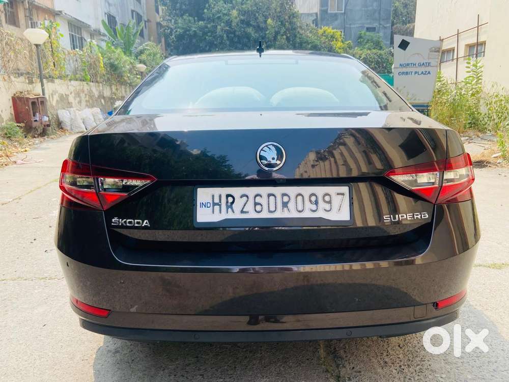 Skoda Superb Style 1.8 Tsi Mt, 2018, Petrol