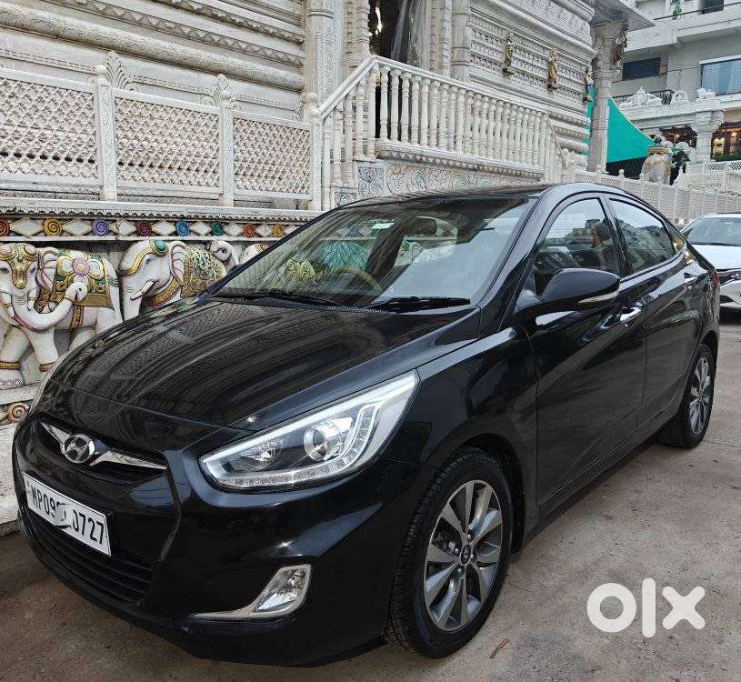 Hyundai Verna Fluidic 1.6 Vtvt Sx Opt, 2014, Petrol