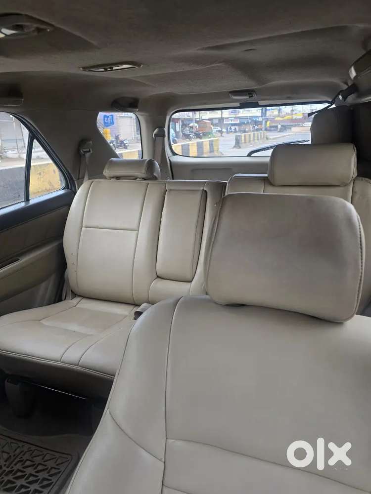 Toyota Fortuner 2012