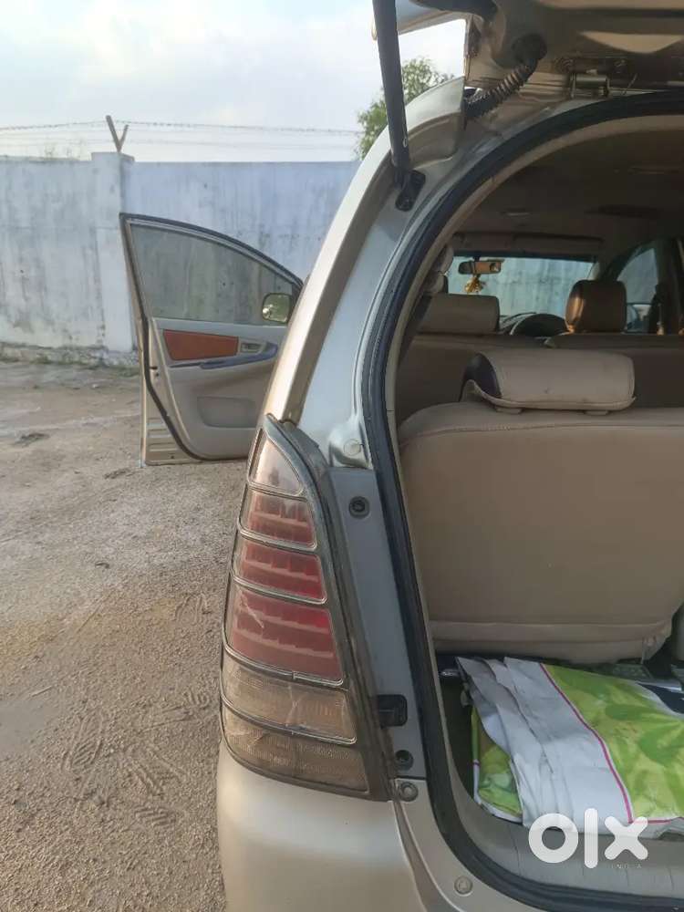 Toyota Innova 2009 Diesel Well Maintained