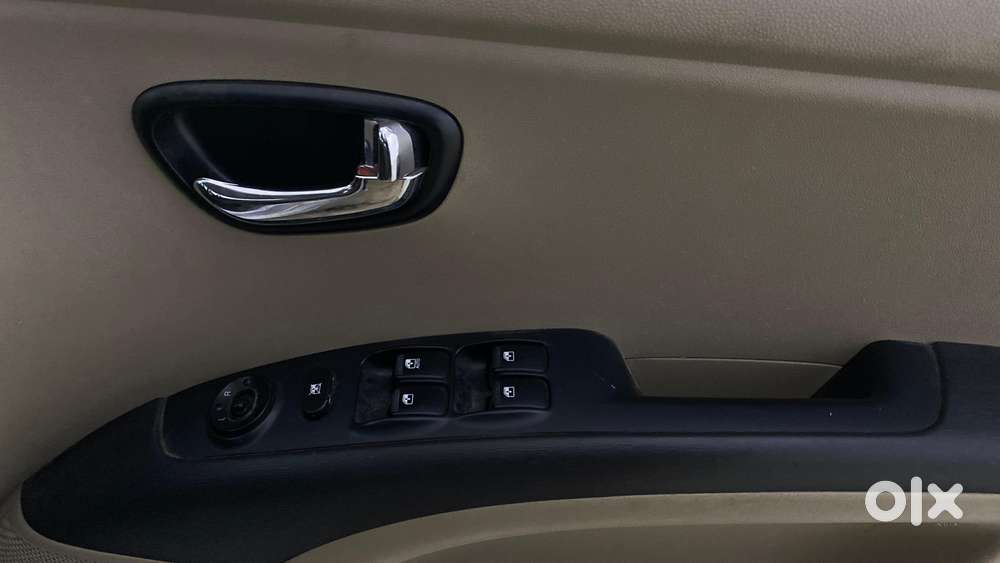 Hyundai I10 [ ] 1.2 Sportz At, 2013, Petrol