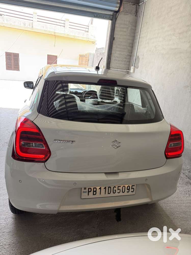 Maruti Suzuki Swift Vxi Optional, 2024, Petrol