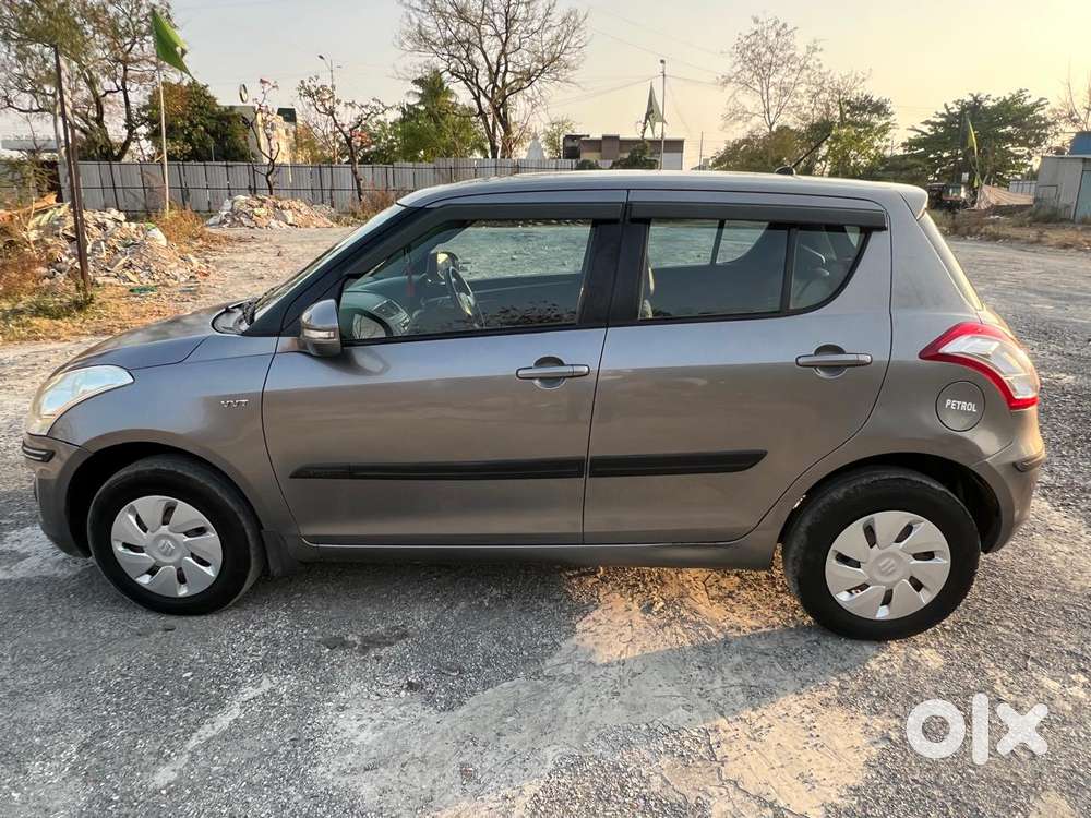 Maruti Suzuki Swift Vxi, 2017, Petrol