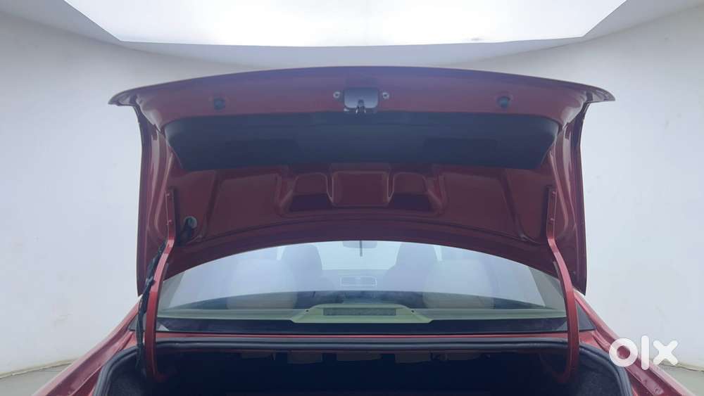Volkswagen Vento 1.2 Tsi Highline At, 2021, Petrol