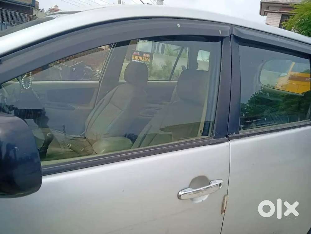 Mahindra Nuvosport 2006