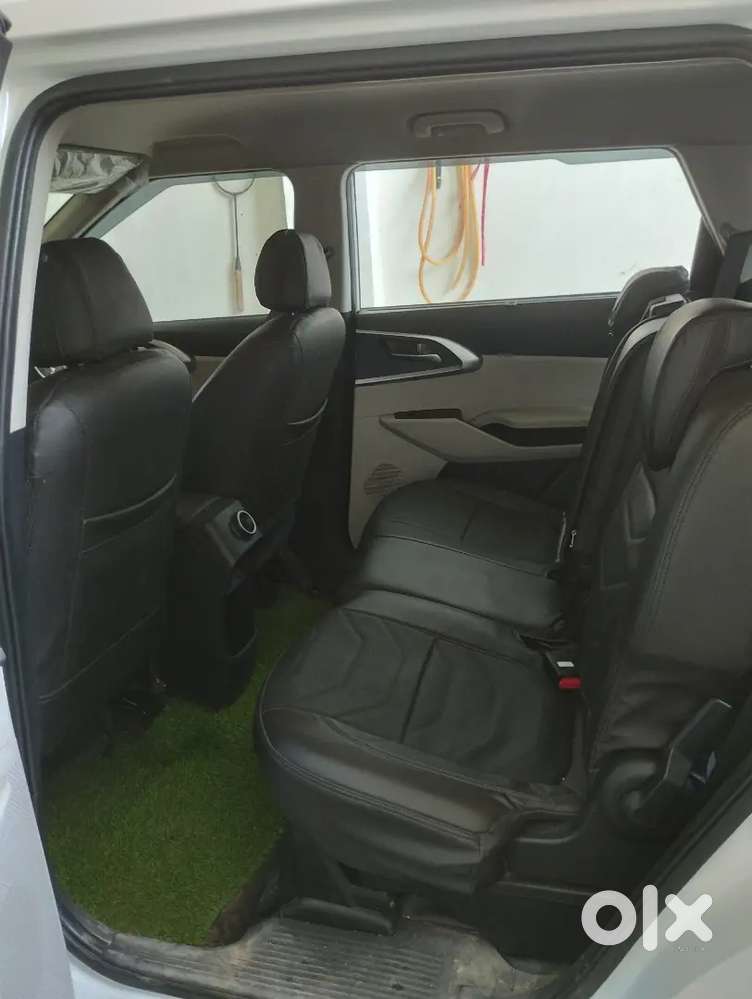 Kia Carens 1.4 Luxury 2025 Manual