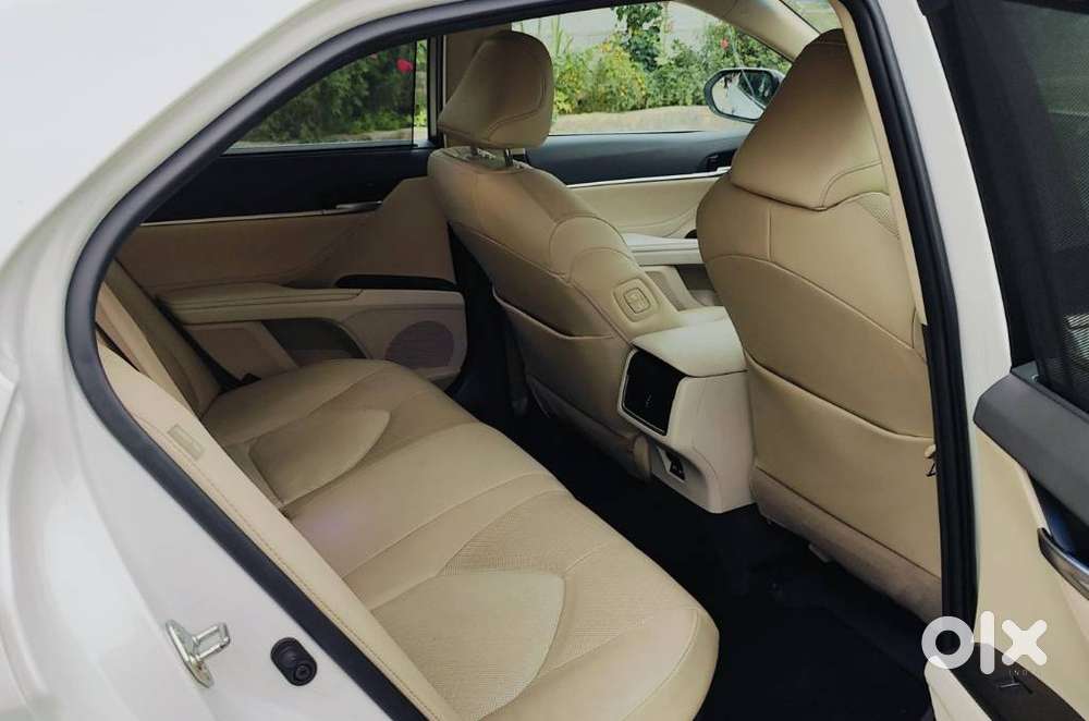Toyota Camry Hybrid, 2024, Petrol