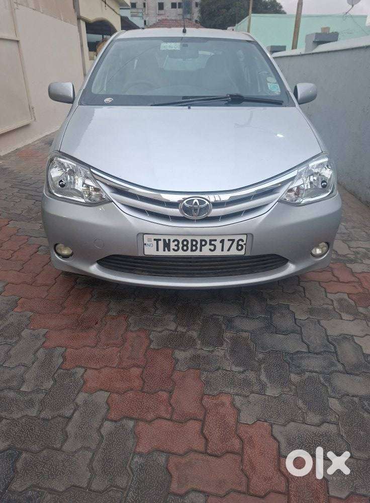 Toyota Etios V, 2012, Petrol