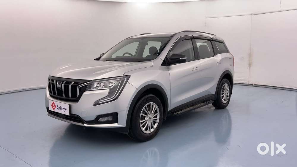 Mahindra Xuv700 2.0 Ax 3 Petrol At 5 Str, 2021, Petrol