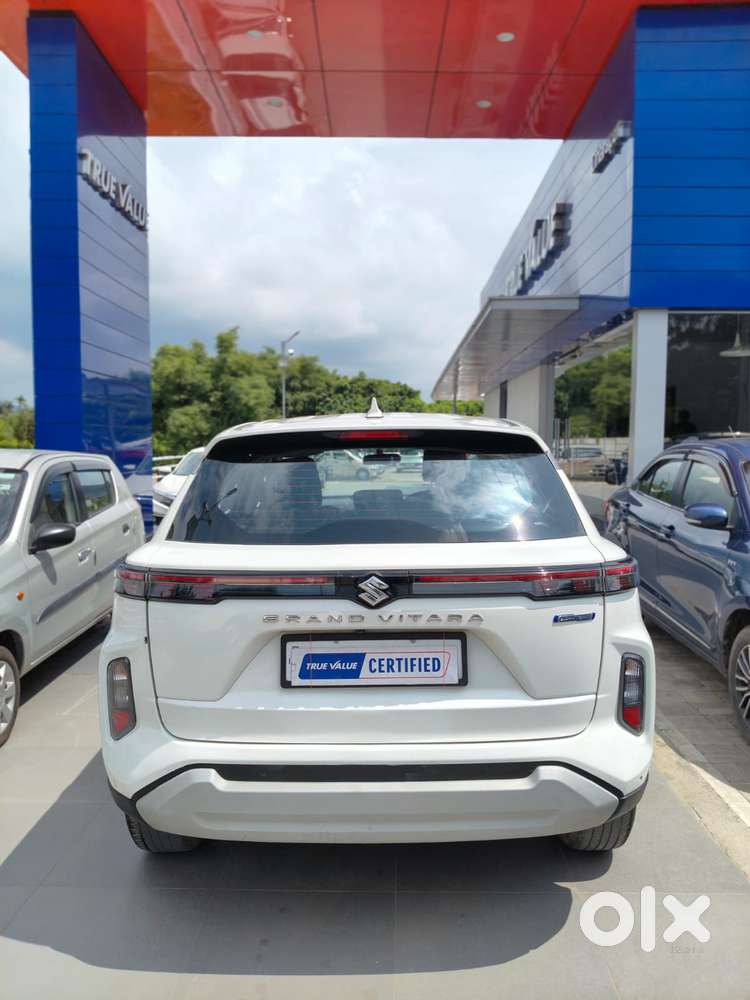Maruti Suzuki Grand Vitara 1.5 Delta Smart Hybrid At, 2023, Petrol