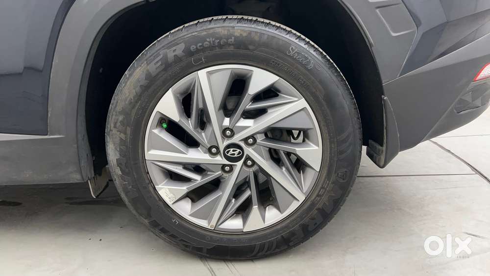 Hyundai Tucson 2.0 Platinum Petrol At, 2022, Petrol