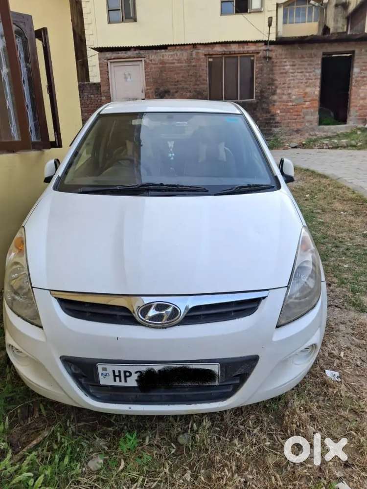 Hyundai I20 Sportz Petrol 2011