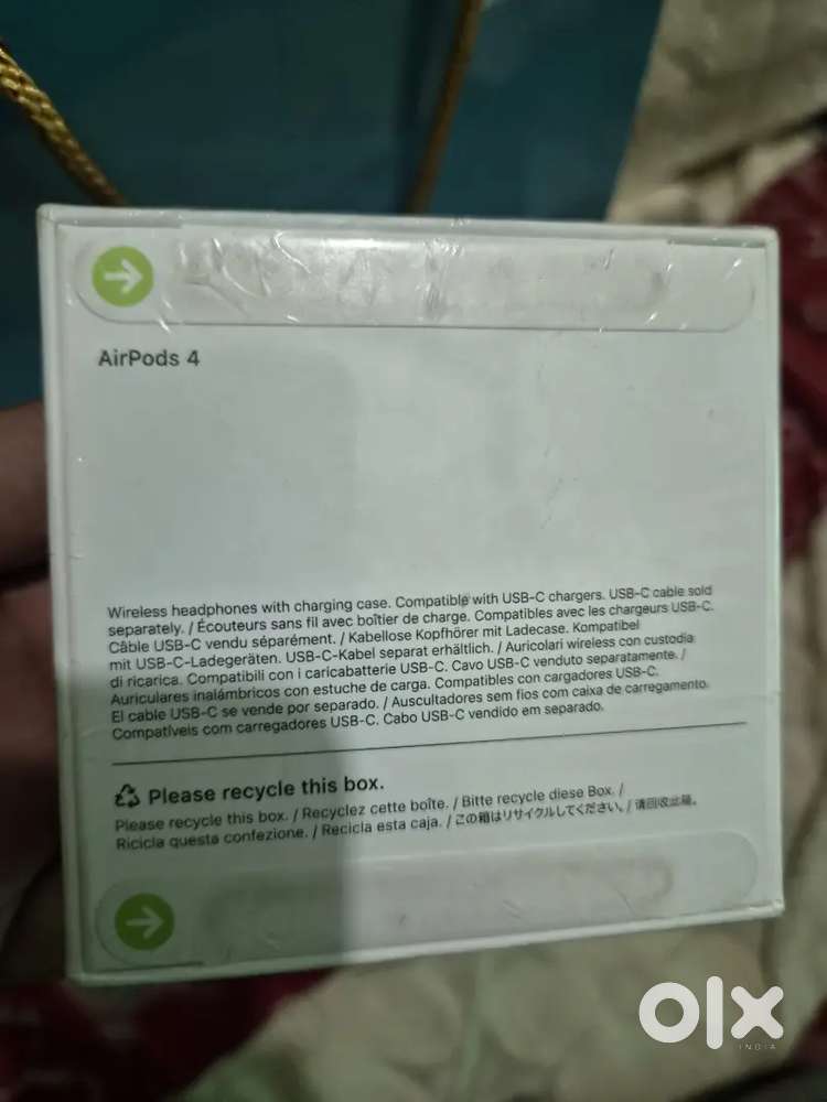 Airpods 4 new with bill warranty 1 year