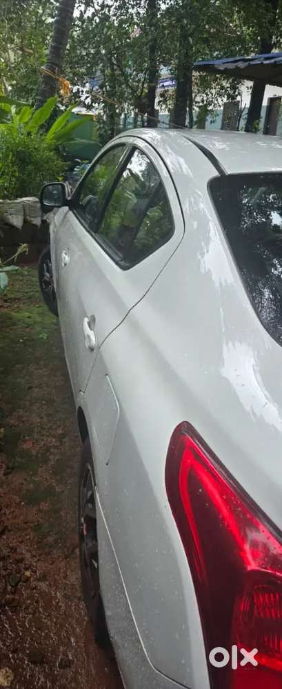 Nissan Sunny Diesel Xl 2016