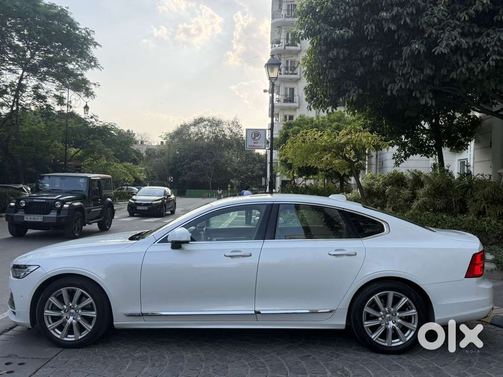 Volvo S90 D4 Momentum, 2019, Diesel