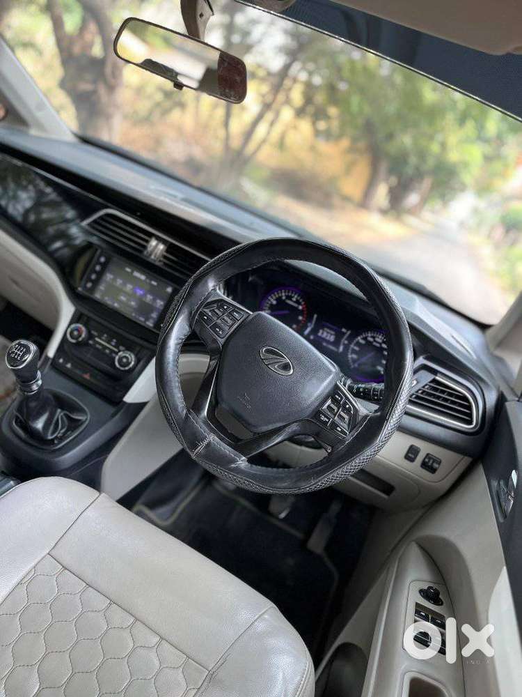 Mahindra Marazzo