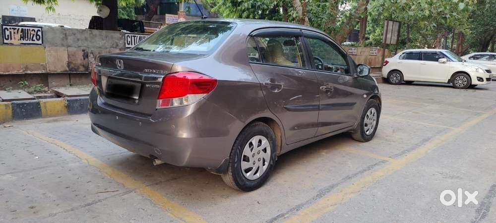 Honda Amaze 2015 Cng & Hybrids Well Maintained