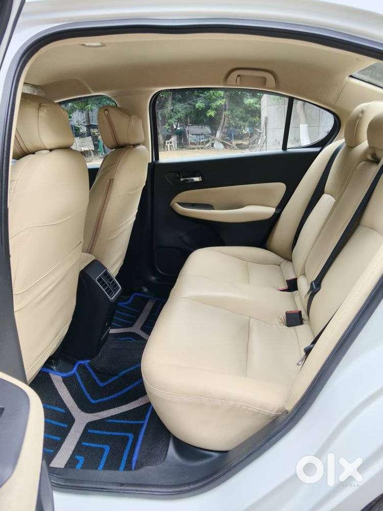 Honda City 1.5 V 5th Gen I-vtec Mt, 2023, Petrol