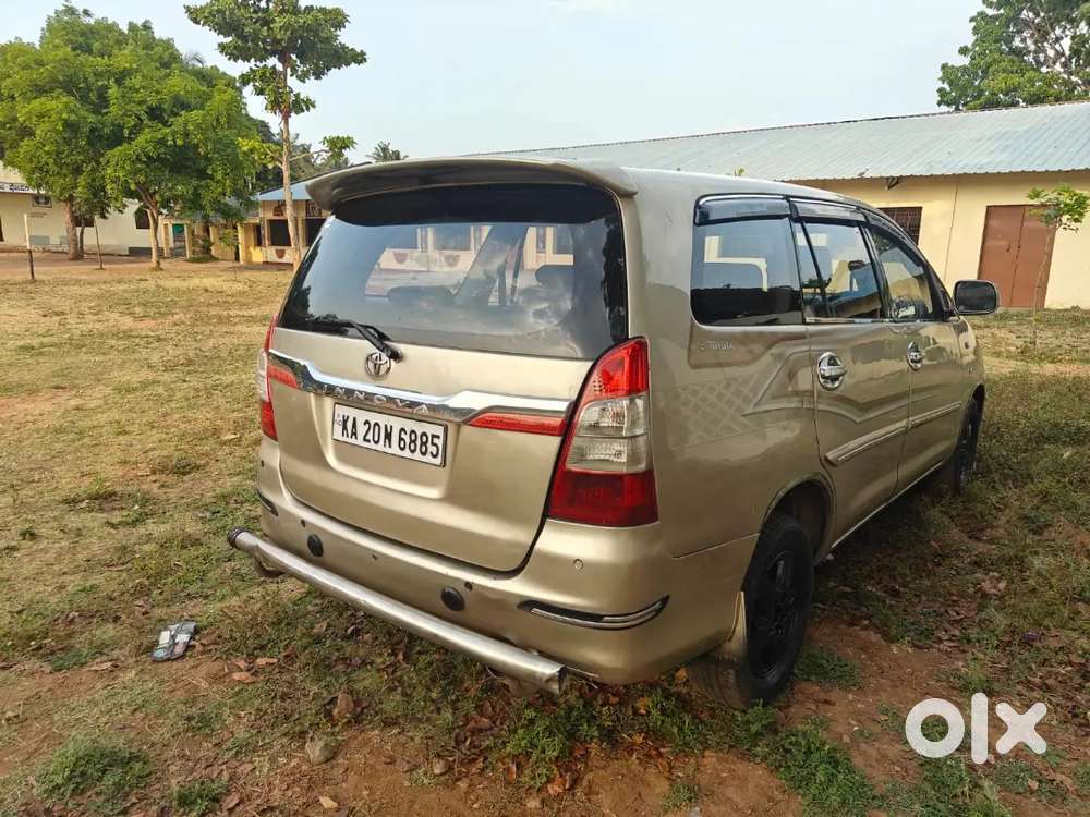 Toyota Innova 2008 Diesel Manual Car