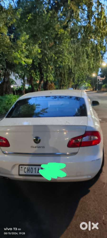 Skoda Superb 2013-2015 Elegance 1.8 Tsi At, 2013, Petrol