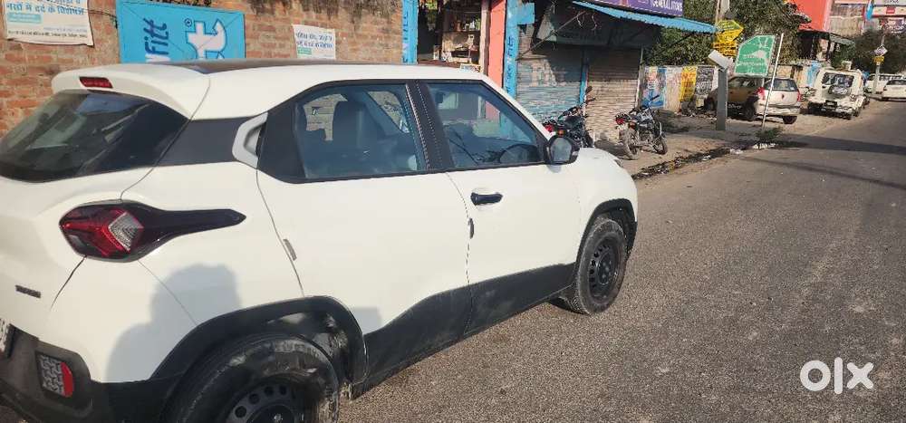 Tata Punch 2022 Petrol Well Maintained Price Negotiable