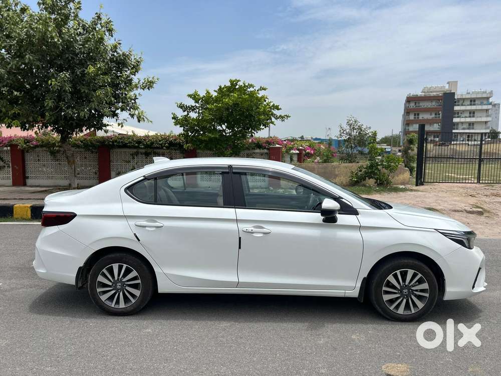 Honda City V At, 2025, Petrol