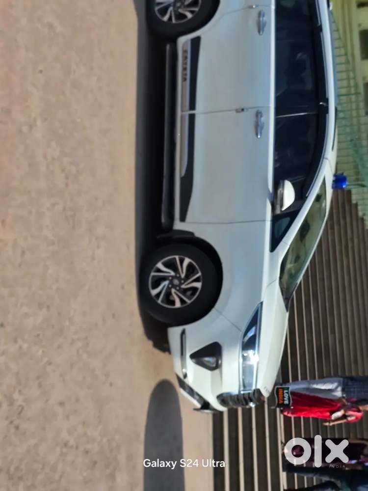 Toyota Innova Crysta 2021 Diesel 150000 Km Driven