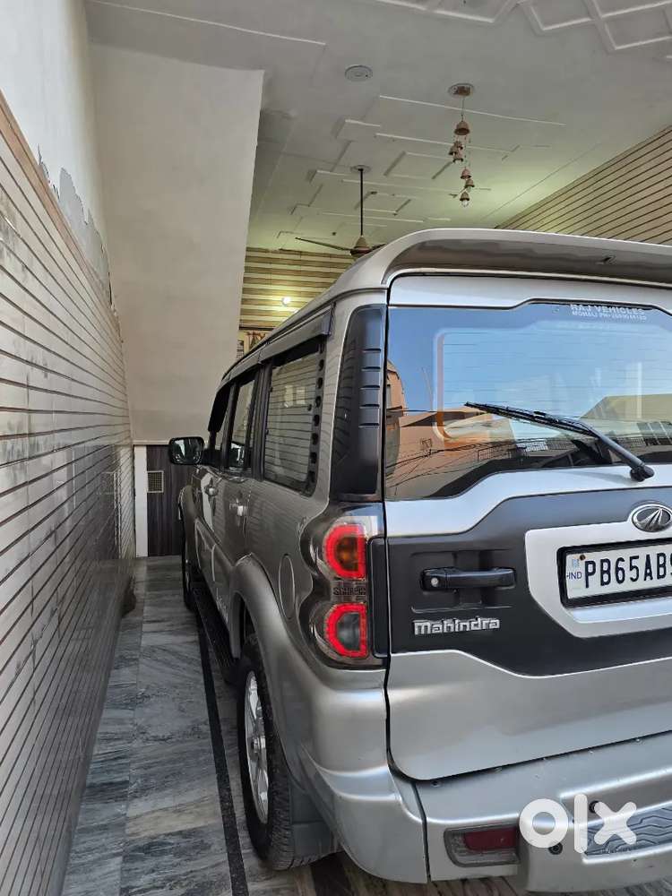 Mahindra Scorpio S 10 Classic 2015 Looking Very Good In Condition