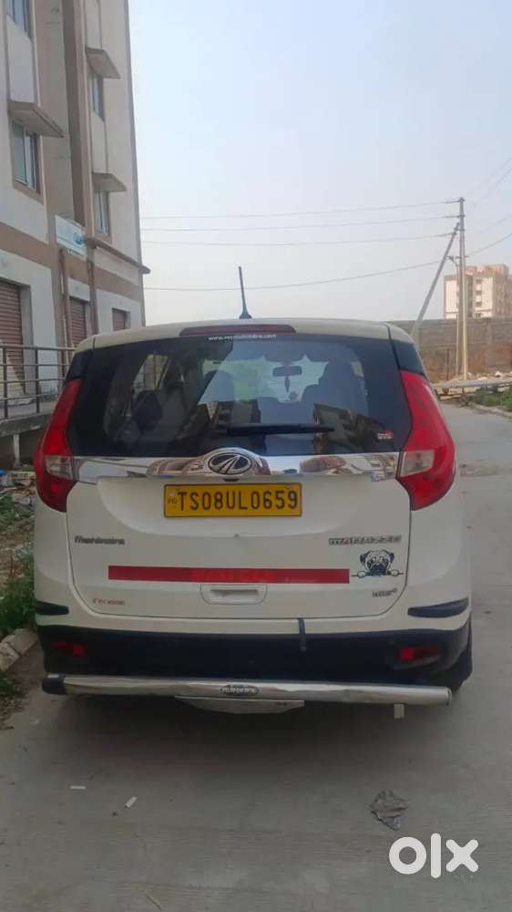 Mahindra Marazzo 2023 Diesel 100000 Km Driven