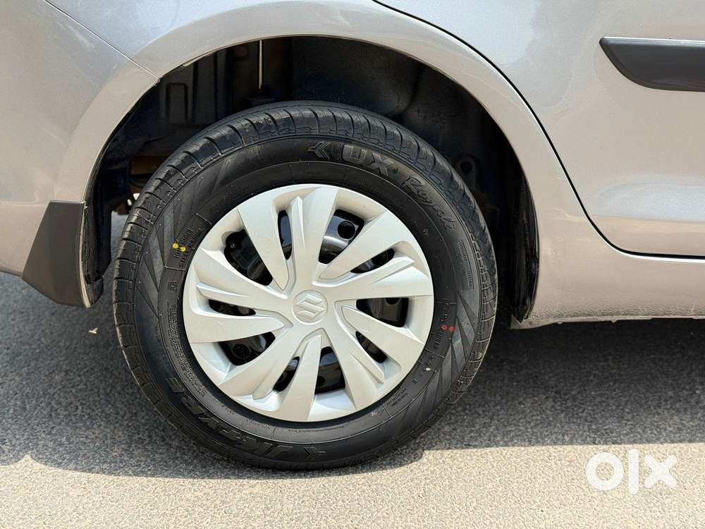 Maruti Suzuki Swift Dzire Vxi At, 2014, Petrol