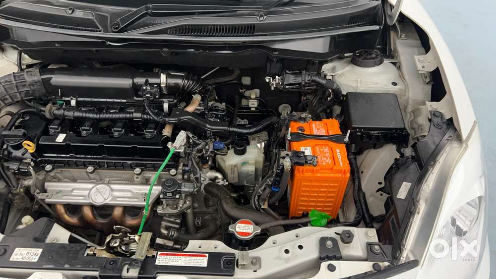 Maruti Suzuki Dzire Vxi Ags, 2022, Petrol
