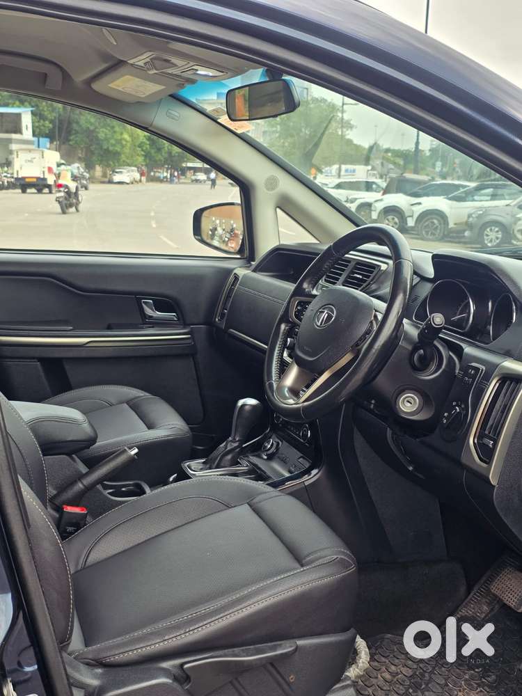 Tata Hexa 2.2 Xta 4x2 6 Str Dual Tone, 2017, Diesel