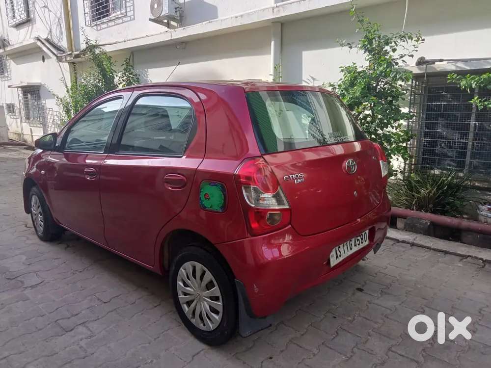 Toyota Etios Liva G 2013