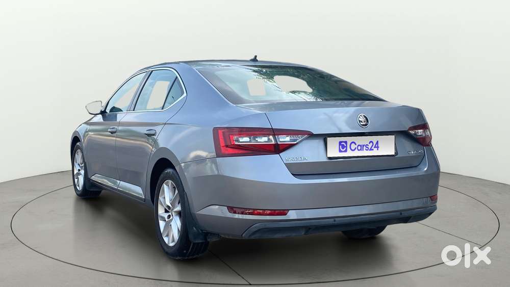 Skoda Superb Lk 1.8 Tsi At, 2018, Petrol