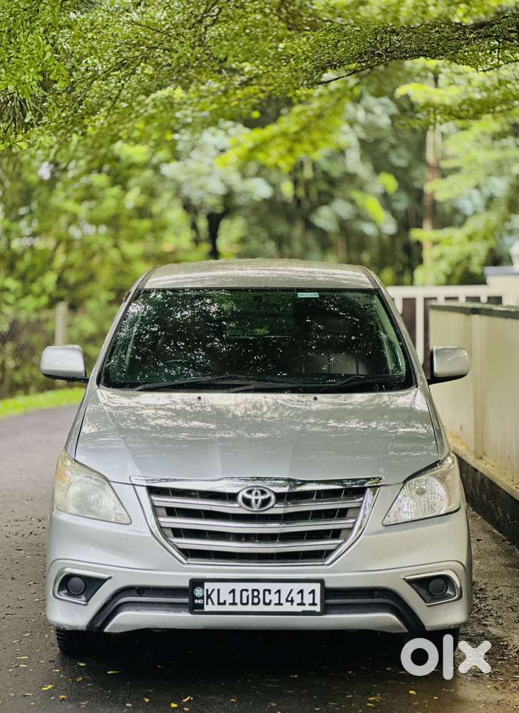 Toyota Innova 2.5 G (diesel) 7 Seater Bs Iv, 2015, Diesel