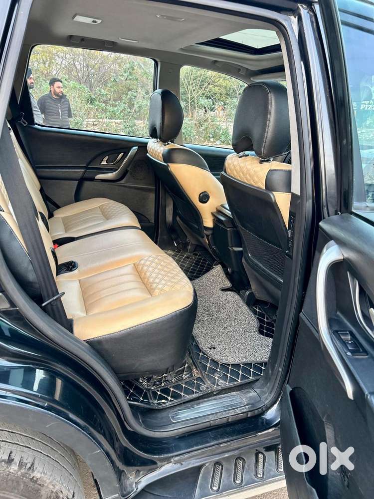 Mahindra Xuv500 W9, 2020, Diesel