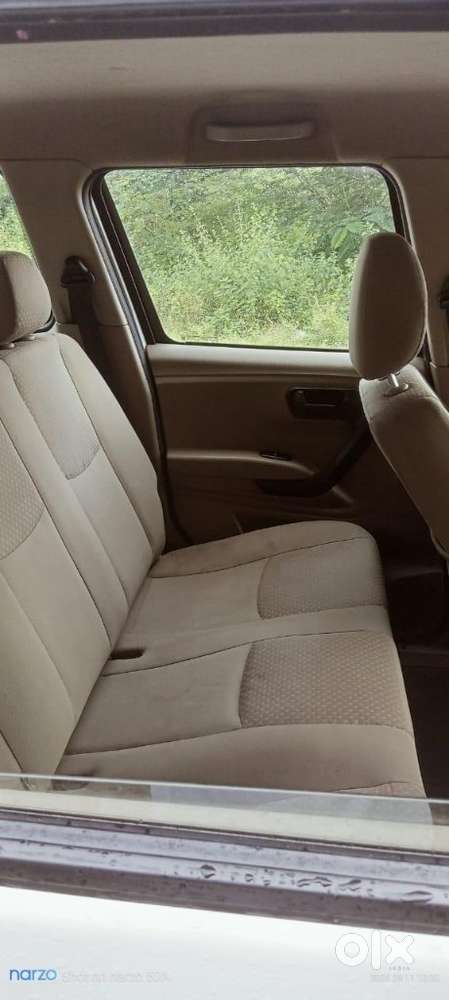 Mahindra Tuv 300 T6 Plus, 2020, Diesel