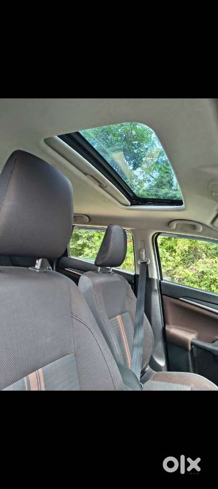 Maruti Suzuki Brezza 1.5 Zxi Plus Smart Hybrid, 2022
