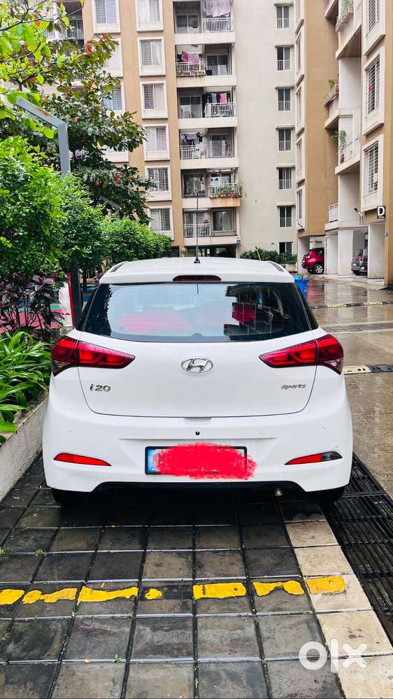 Hyundai I20 Sportz Petrol/cng Fitted